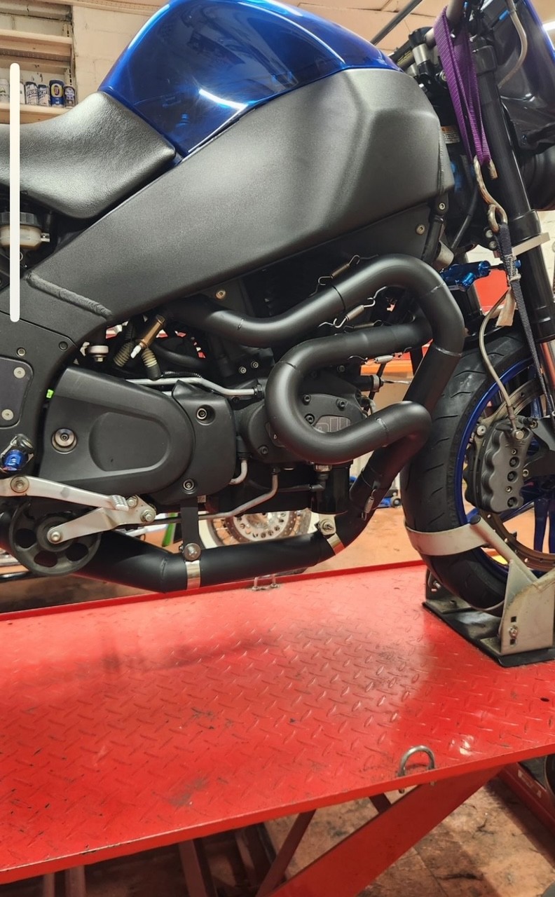 Buell Motorcycle with ForceWinder Exhaust System