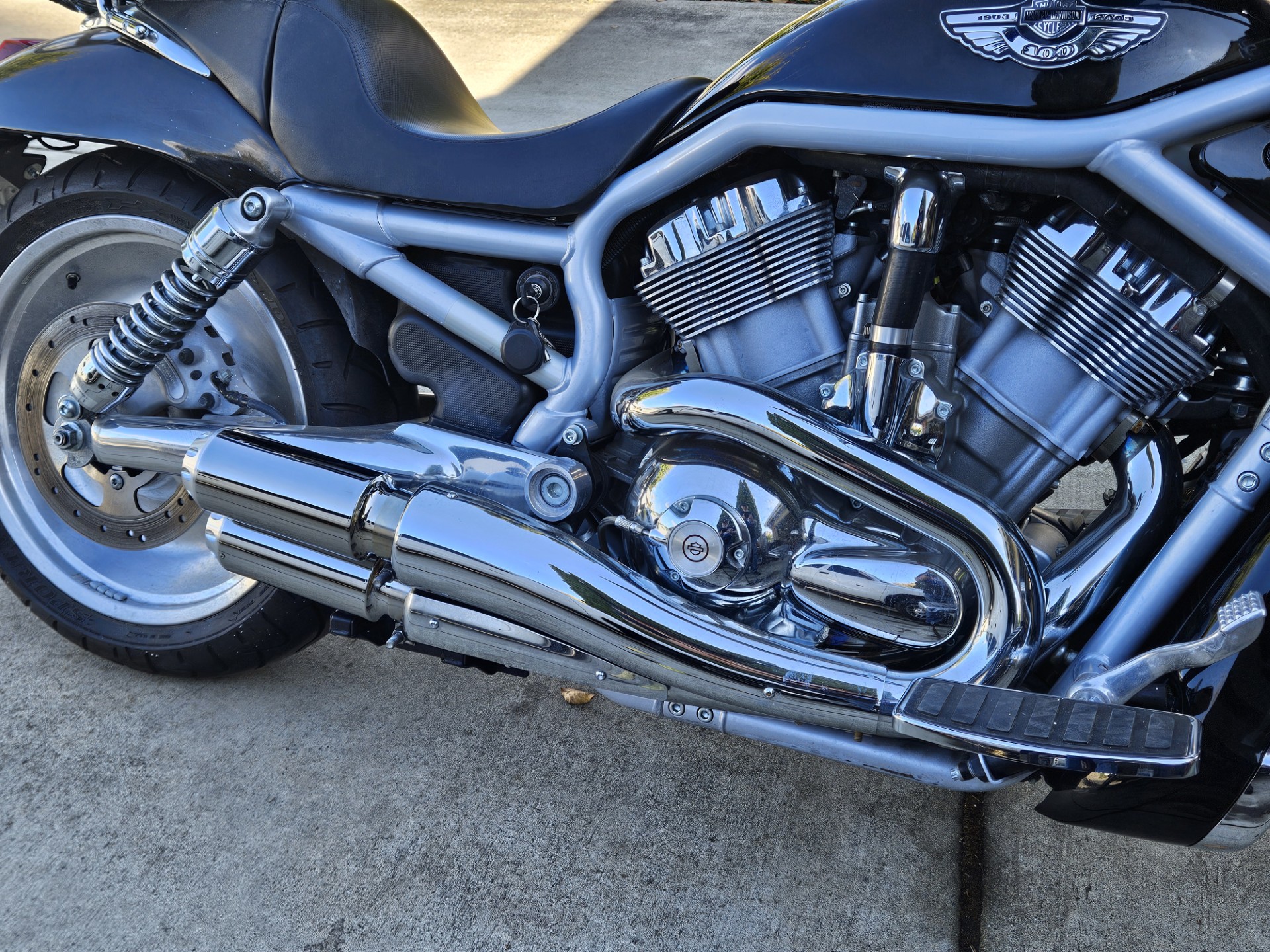 VRod exhaust tips by ForceWinder, VRSC Exhaust Tips