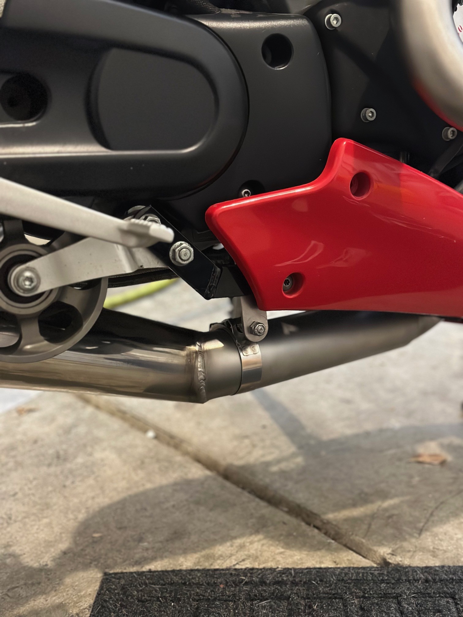 Buell XB Exhaust Support Bracket by ForceWinder